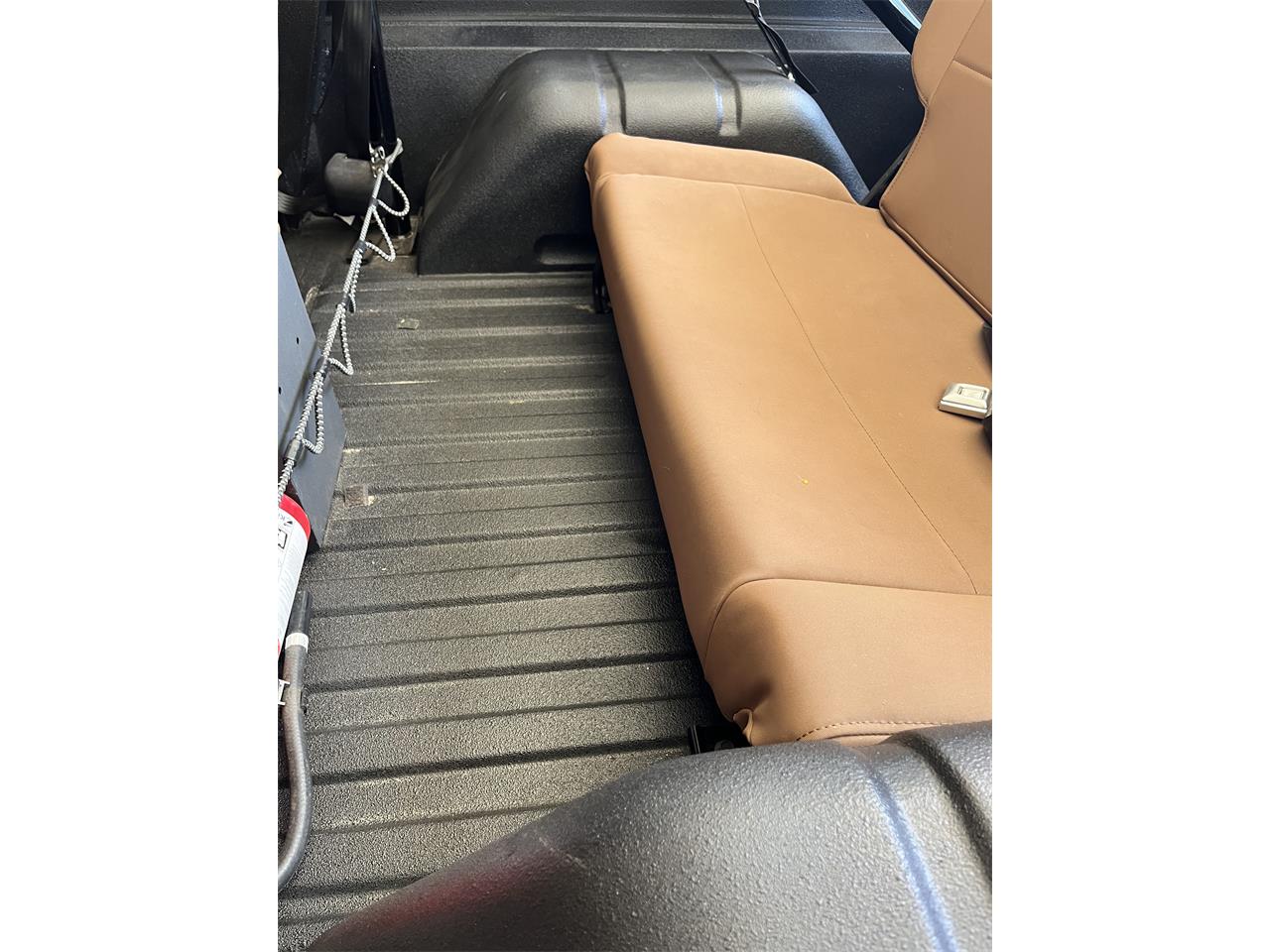 Ford-Bronco-1973-Green-Tan-17