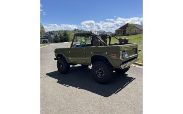 Ford-Bronco-1973-Green-Tan-9