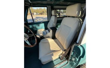 Ford-Bronco-1973-Teal-Parchment-White-18