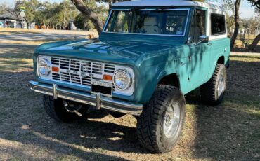 Ford-Bronco-1973-Teal-Parchment-White-4