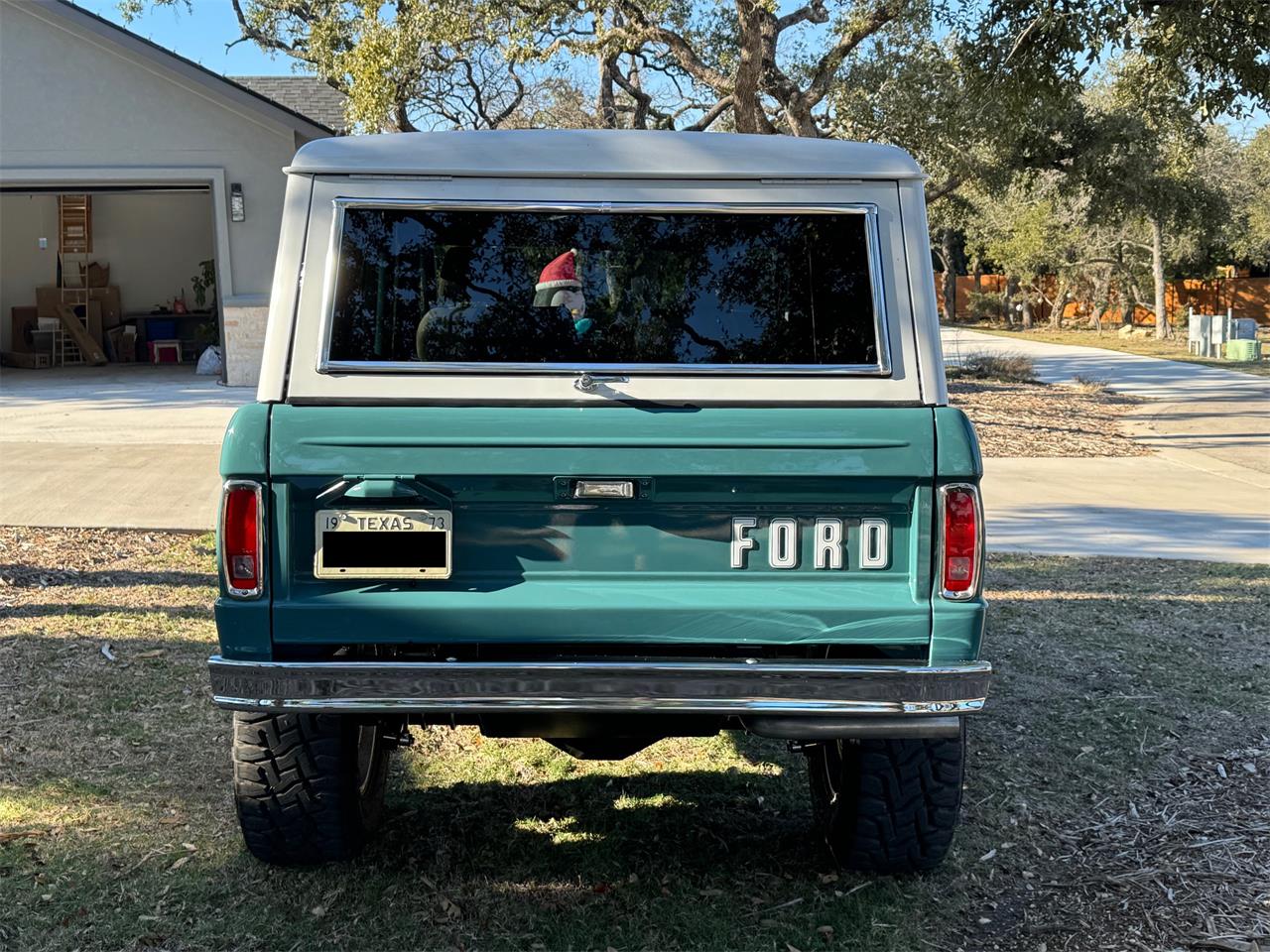 Ford-Bronco-1973-Teal-Parchment-White-7