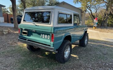 Ford-Bronco-1973-Teal-Parchment-White-8