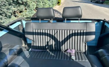 Ford-Bronco-1974-Baby-Blue-Black-Leather-13