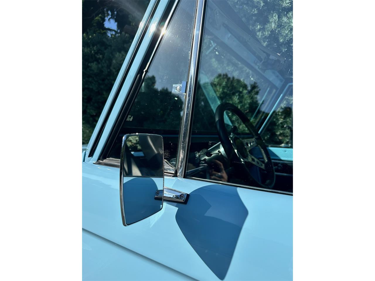 Ford-Bronco-1974-Baby-Blue-Black-Leather-8
