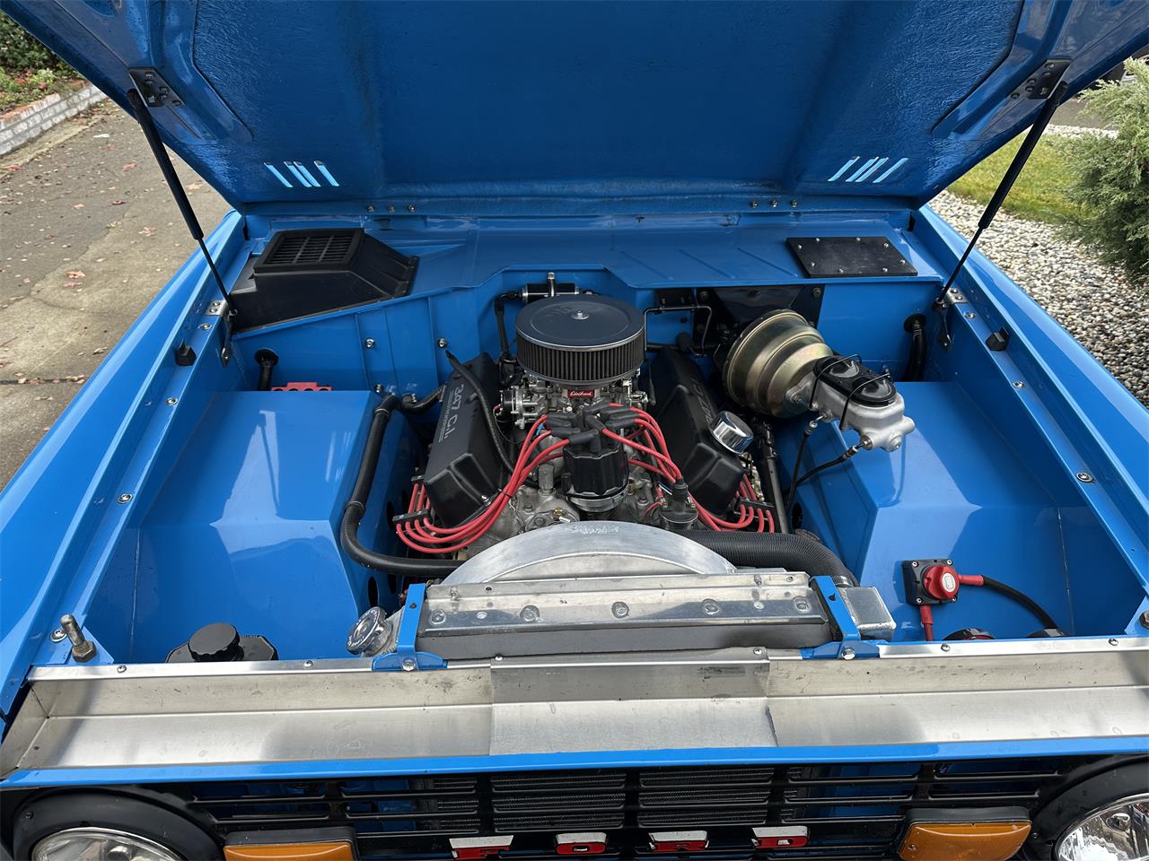 Ford-Bronco-1974-Blue-Black-grey-4