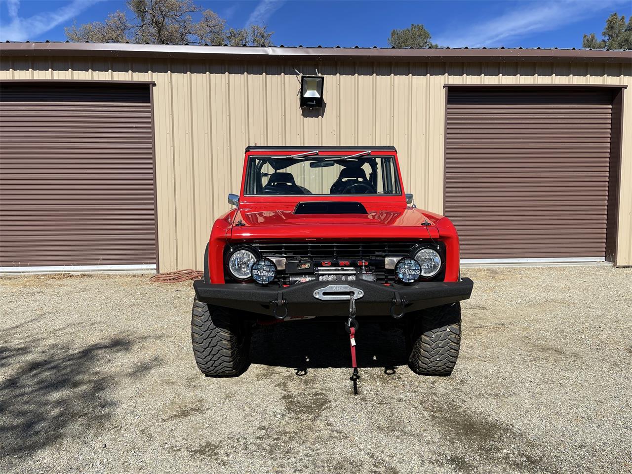 Ford-Bronco-1974-Red-Black-2