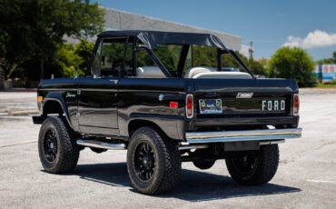 Ford-Bronco-1974-SUV-11