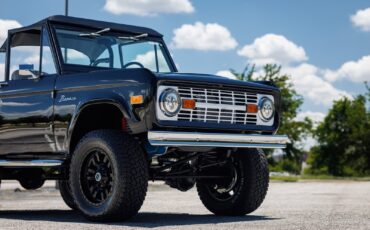 Ford-Bronco-1974-SUV-16