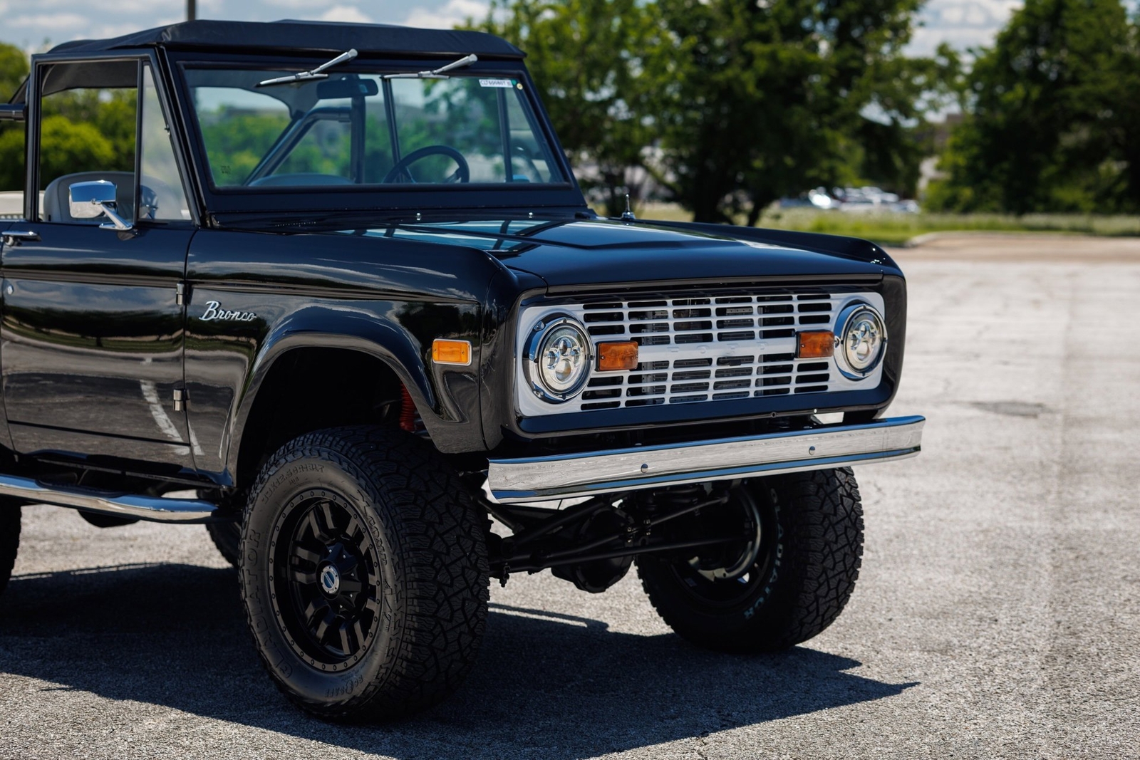 Ford-Bronco-1974-SUV-17