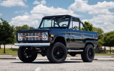 Ford-Bronco-1974-SUV-2