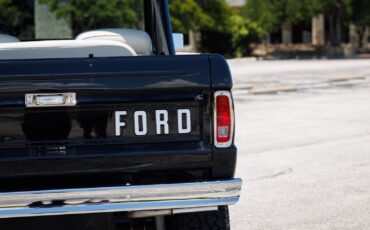 Ford-Bronco-1974-SUV-25