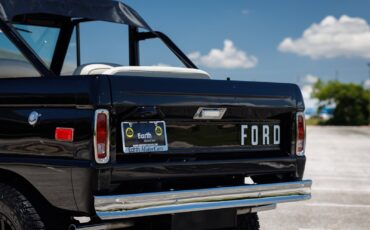 Ford-Bronco-1974-SUV-26