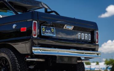 Ford-Bronco-1974-SUV-27