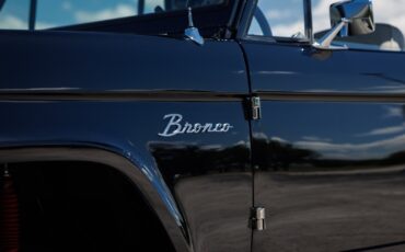 Ford-Bronco-1974-SUV-34