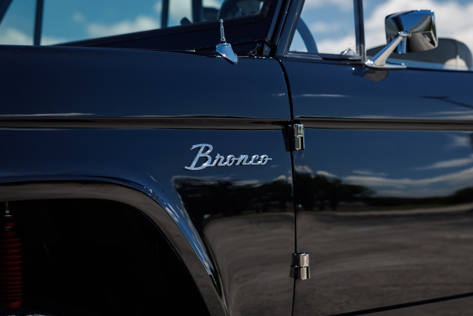Ford-Bronco-1974-SUV-34