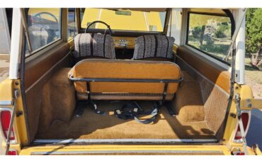 Ford-Bronco-1974-yellow-and-white-brown-15