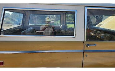 Ford-Bronco-1974-yellow-and-white-brown-23