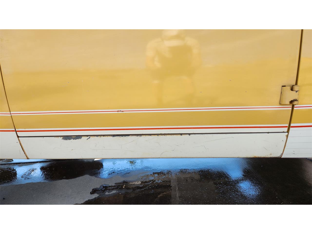 Ford-Bronco-1974-yellow-and-white-brown-32