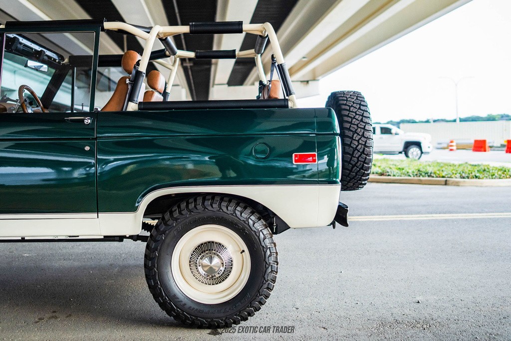 Ford-Bronco-1975-Other-4