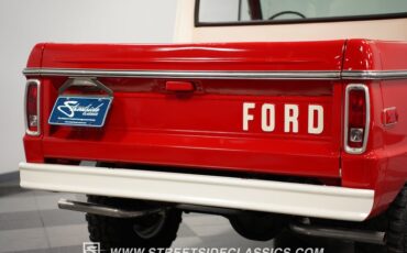 Ford-Bronco-1975-Red-White-23