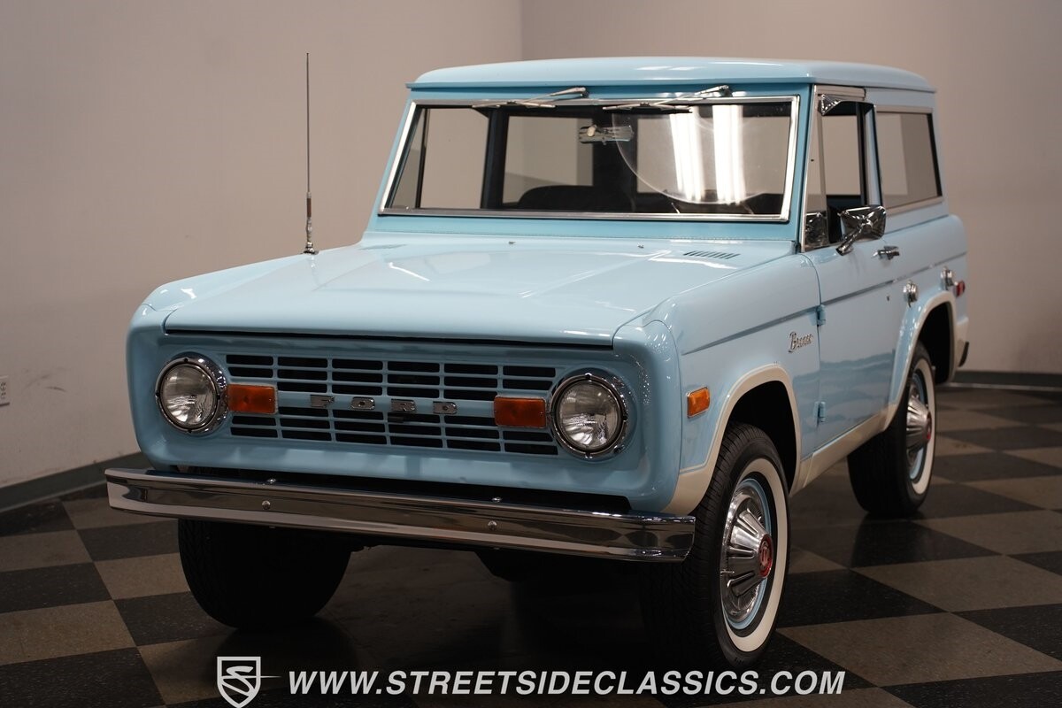 Ford-Bronco-1975-SUV-22