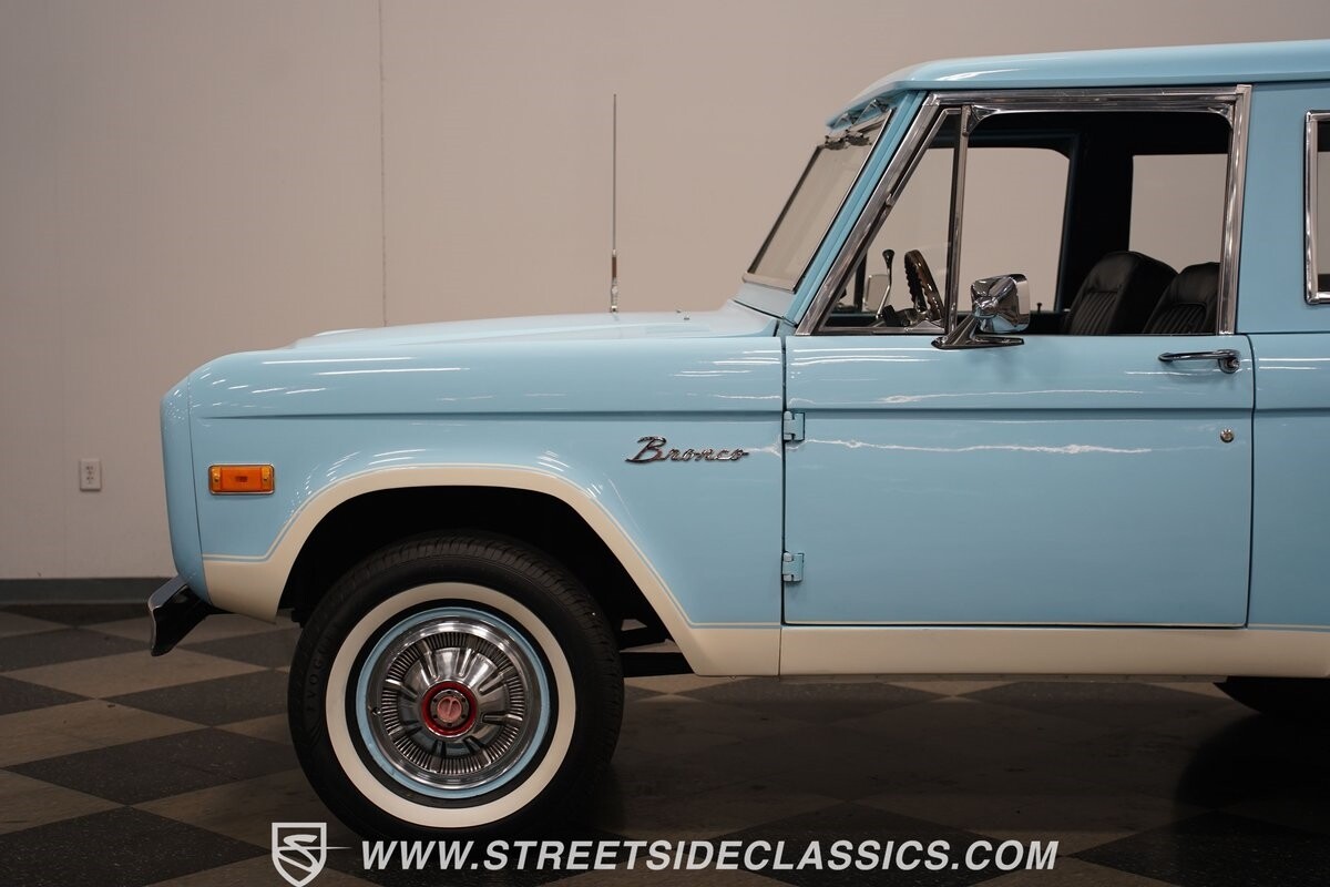 Ford-Bronco-1975-SUV-27