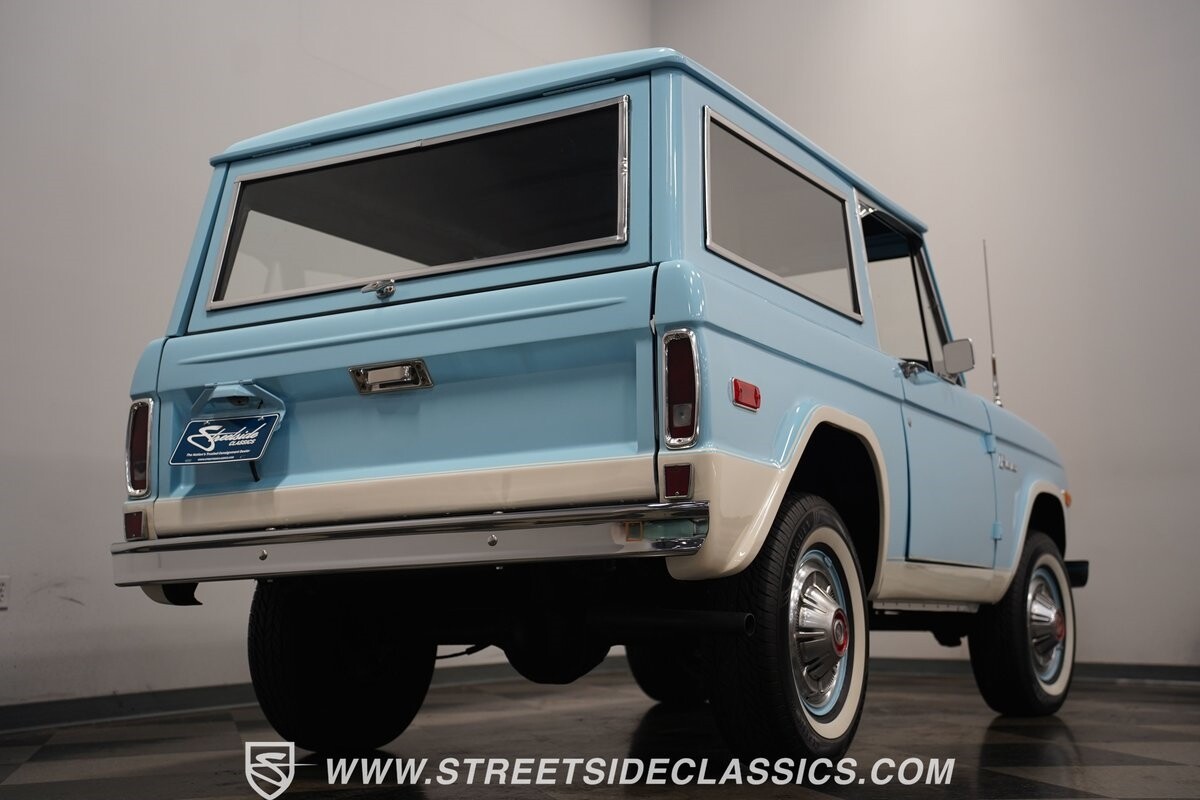 Ford-Bronco-1975-SUV-32