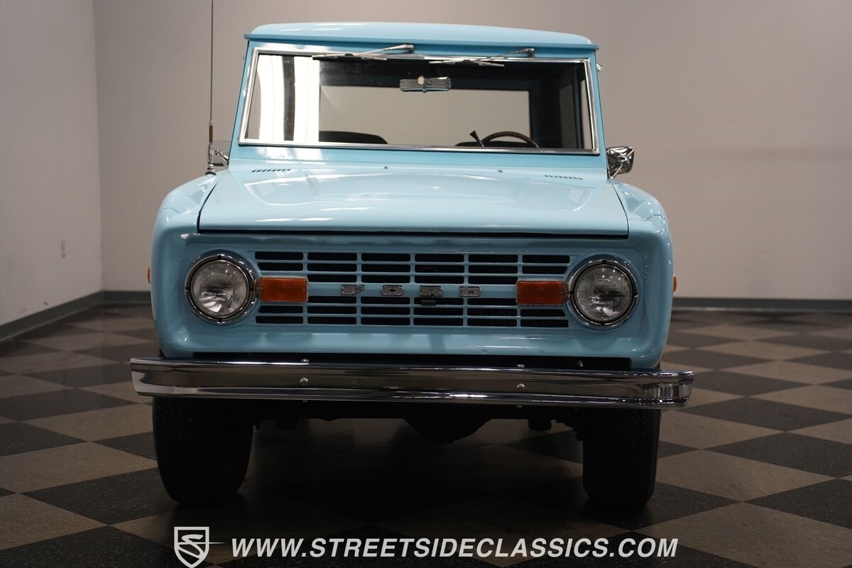Ford-Bronco-1975-SUV-5