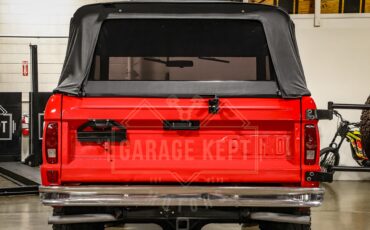 Ford-Bronco-1976-Red-White-14