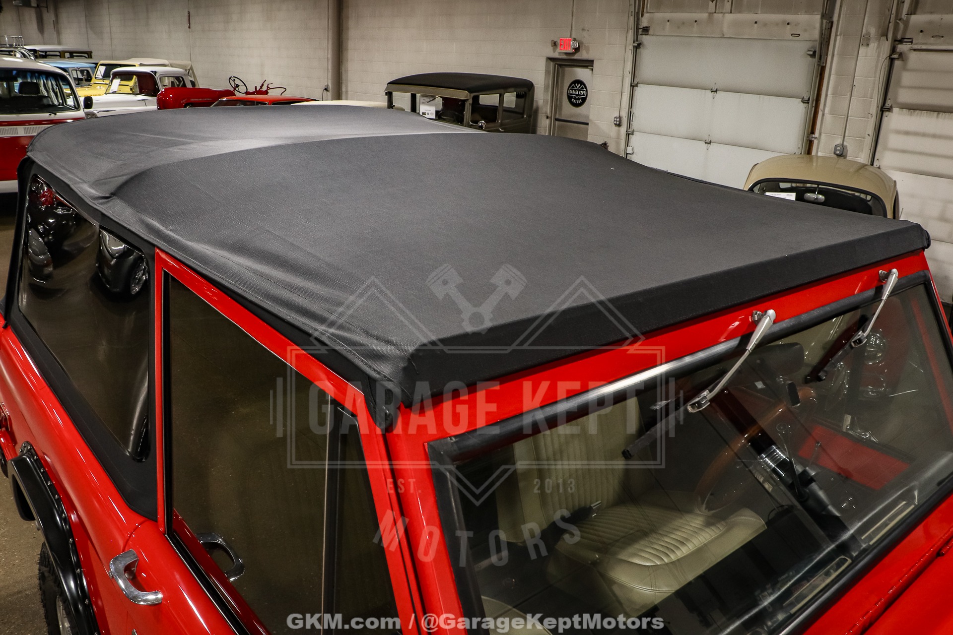 Ford-Bronco-1976-Red-White-26