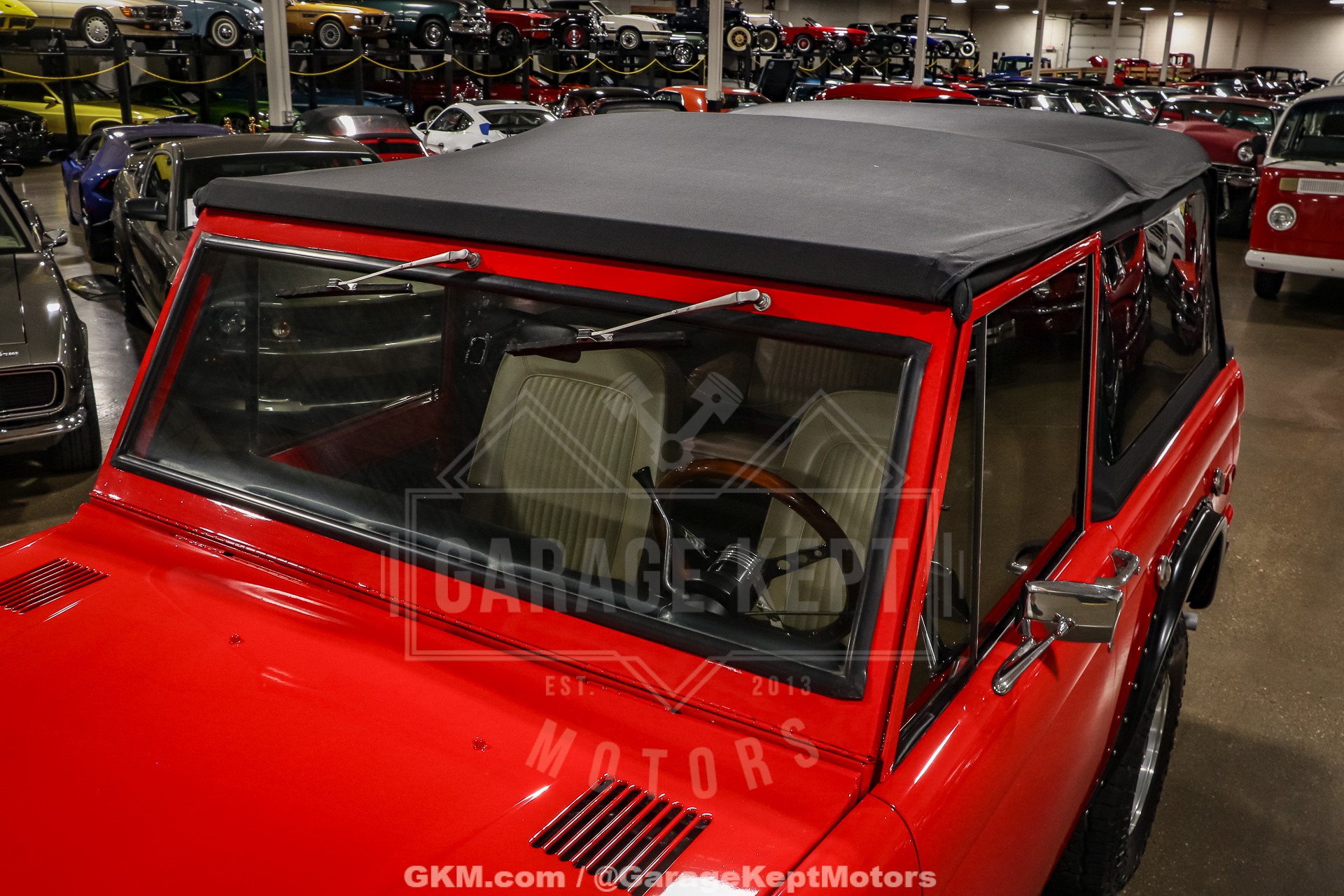 Ford-Bronco-1976-Red-White-29