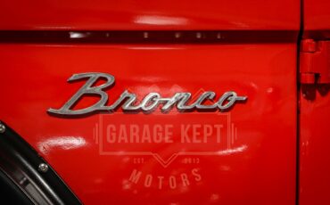 Ford-Bronco-1976-Red-White-31