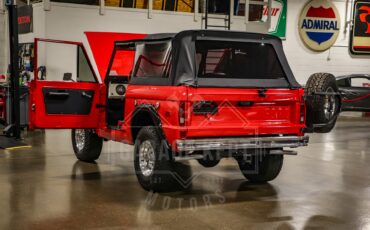 Ford-Bronco-1976-Red-White