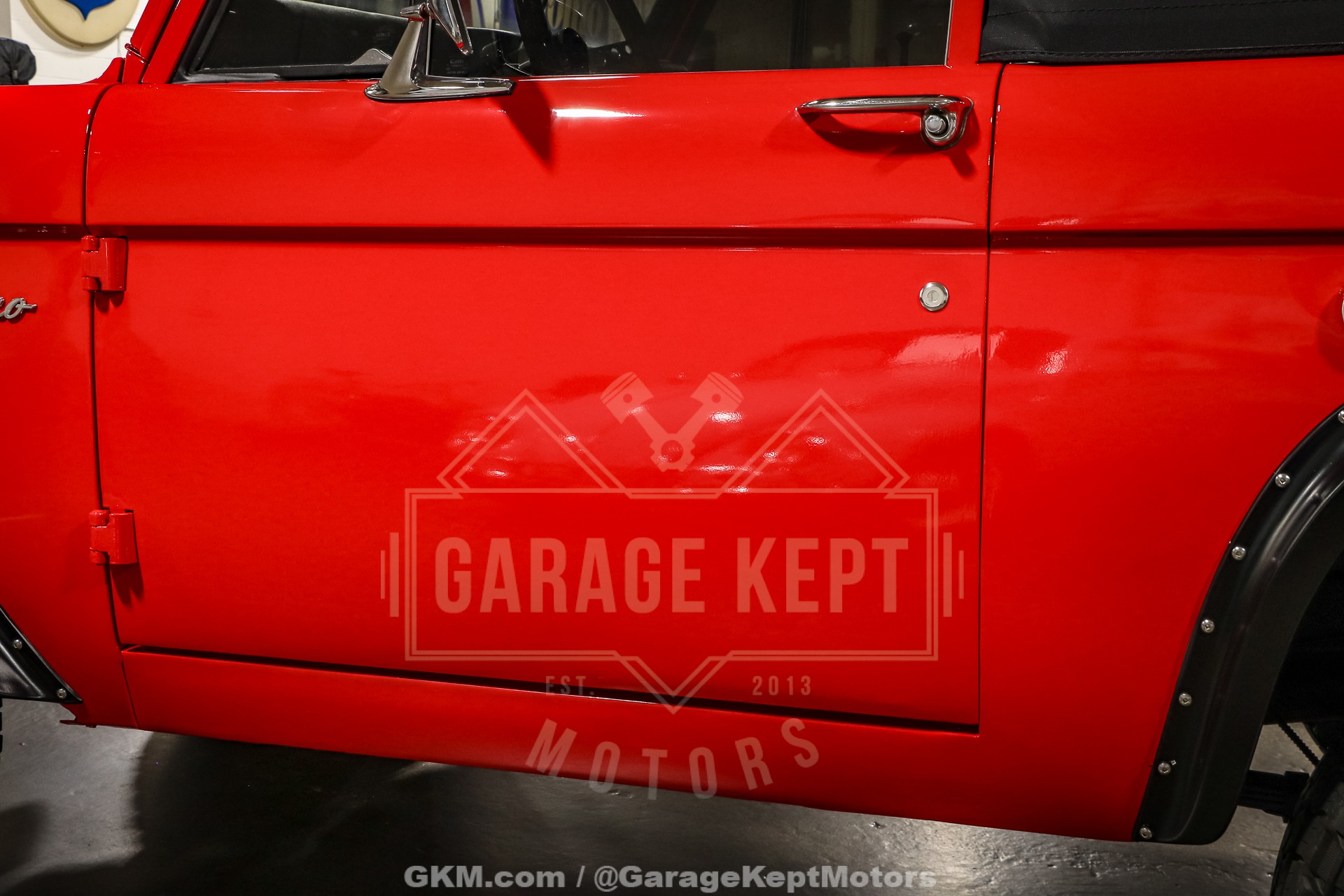 Ford-Bronco-1976-Red-White-38