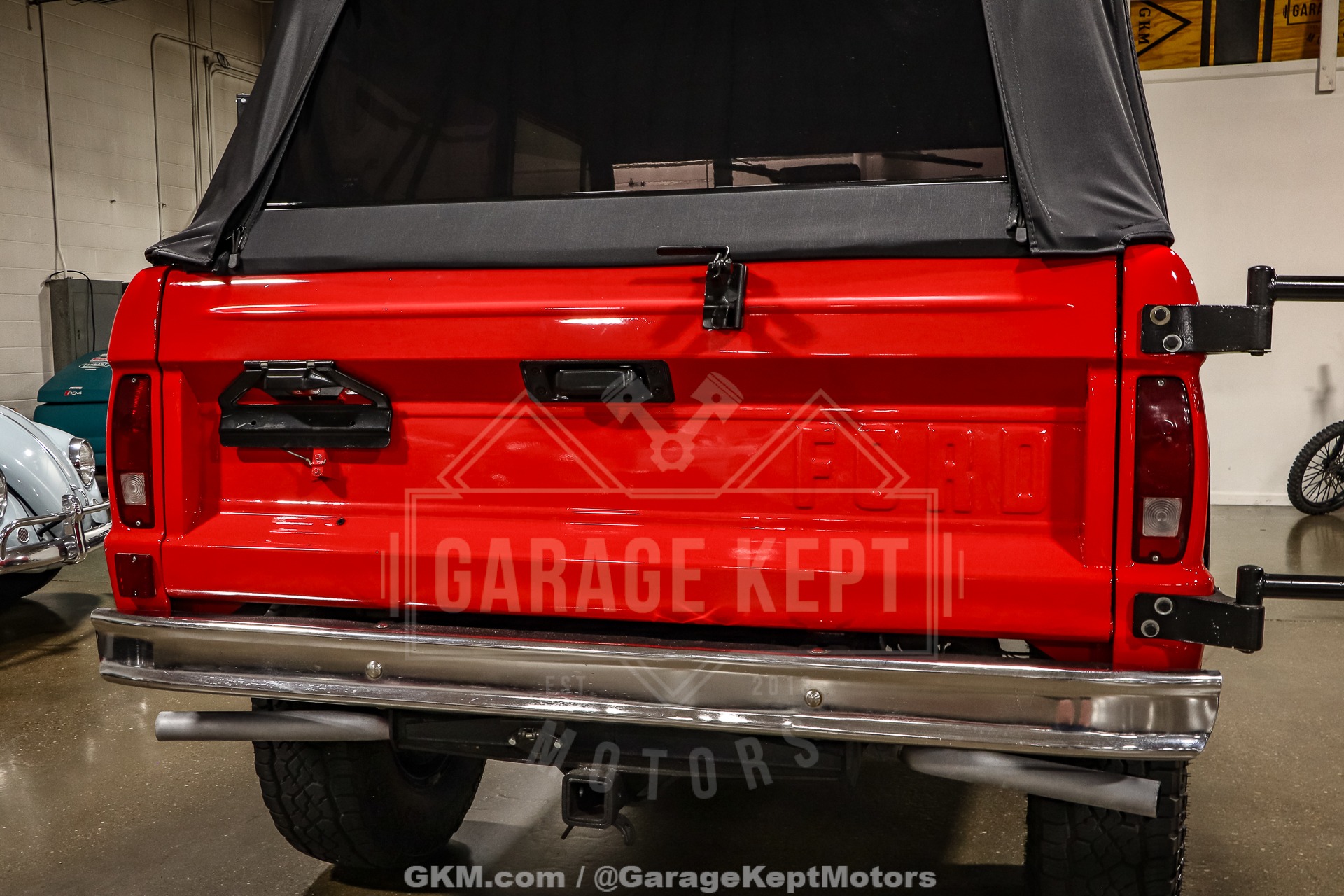 Ford-Bronco-1976-Red-White-44