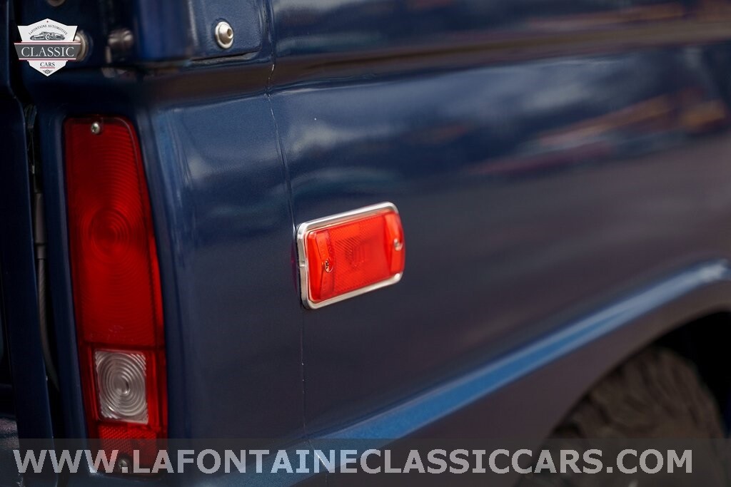 Ford-Bronco-1976-SUV-12