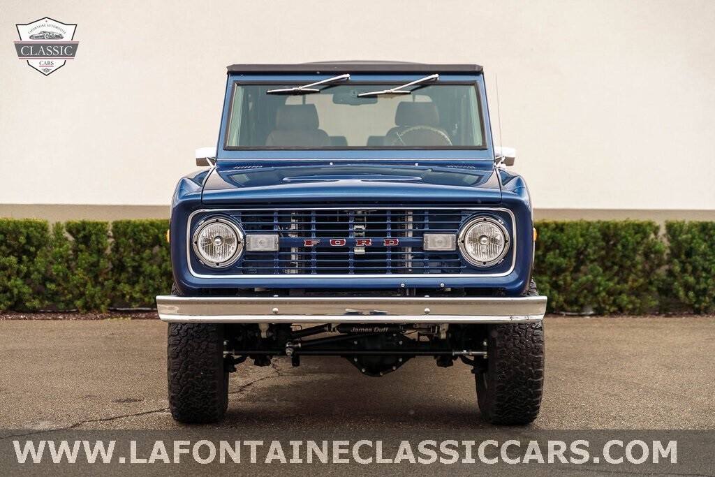 Ford-Bronco-1976-SUV-23