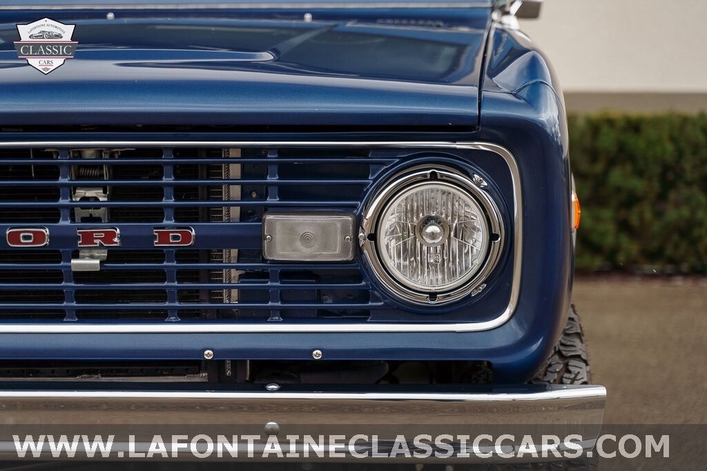 Ford-Bronco-1976-SUV-25