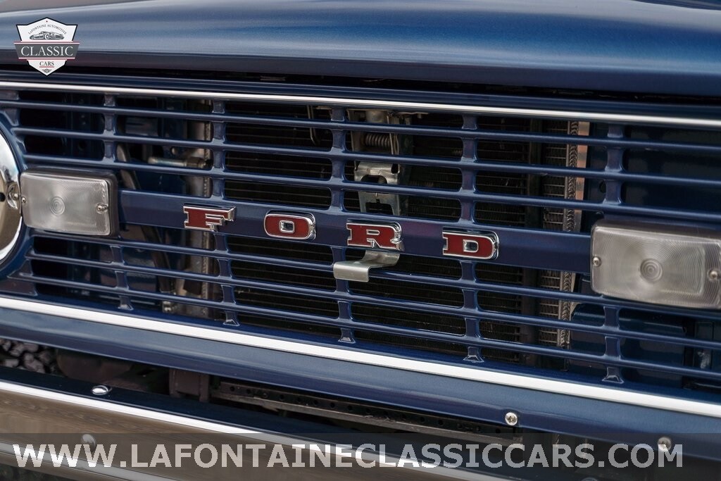 Ford-Bronco-1976-SUV-26