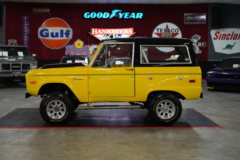 Ford-Bronco-1976-Yellow-Black-1