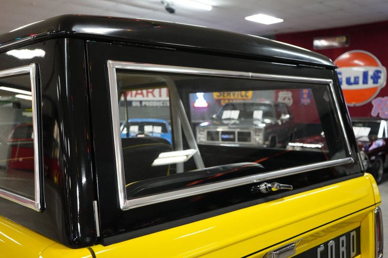 Ford-Bronco-1976-Yellow-Black-12