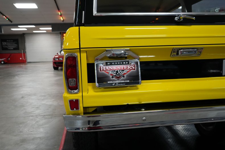 Ford-Bronco-1976-Yellow-Black-16