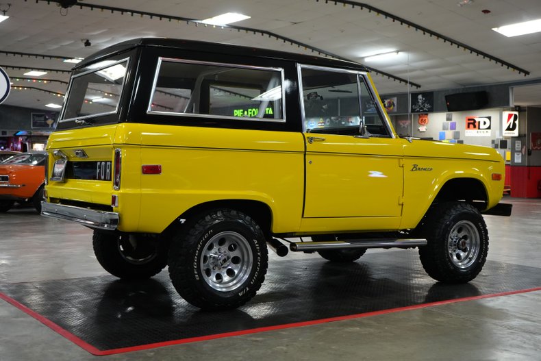 Ford-Bronco-1976-Yellow-Black-36