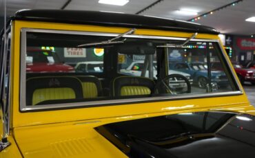 Ford-Bronco-1976-Yellow-Black-44