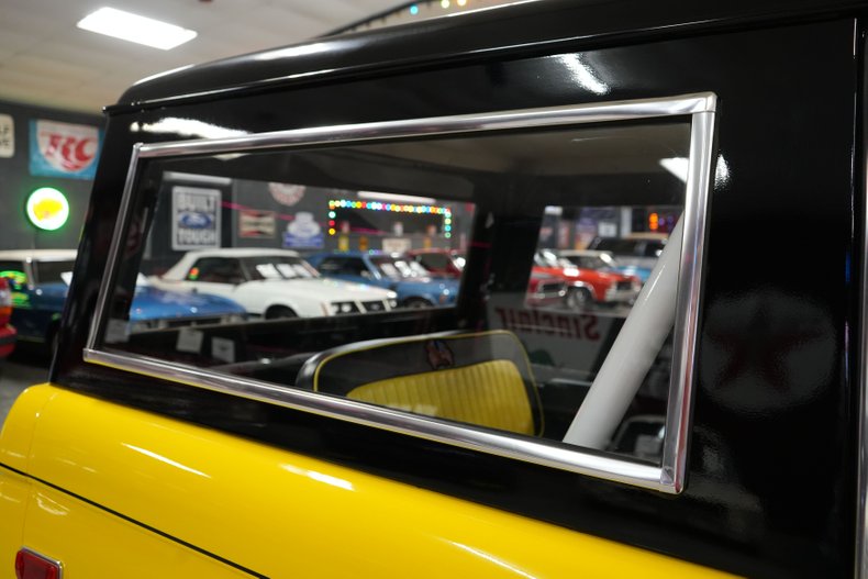Ford-Bronco-1976-Yellow-Black-47