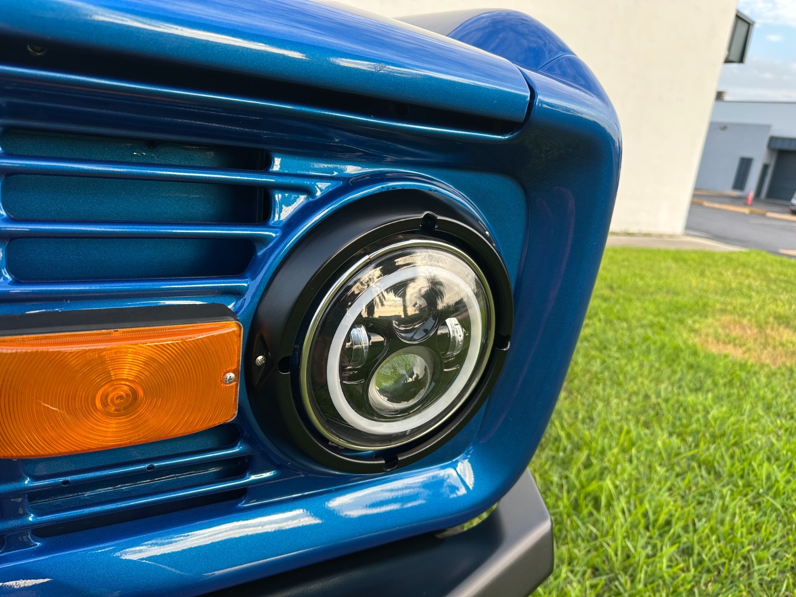 Ford-Bronco-1977-10