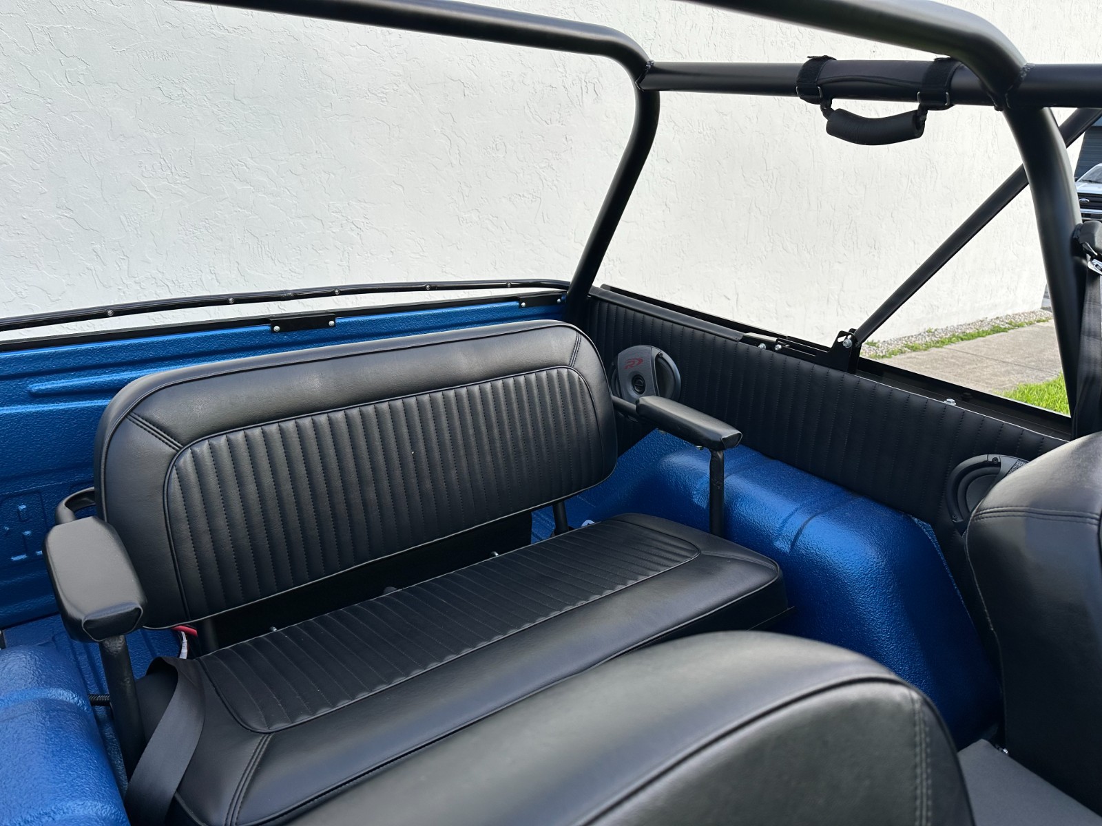 Ford-Bronco-1977-22
