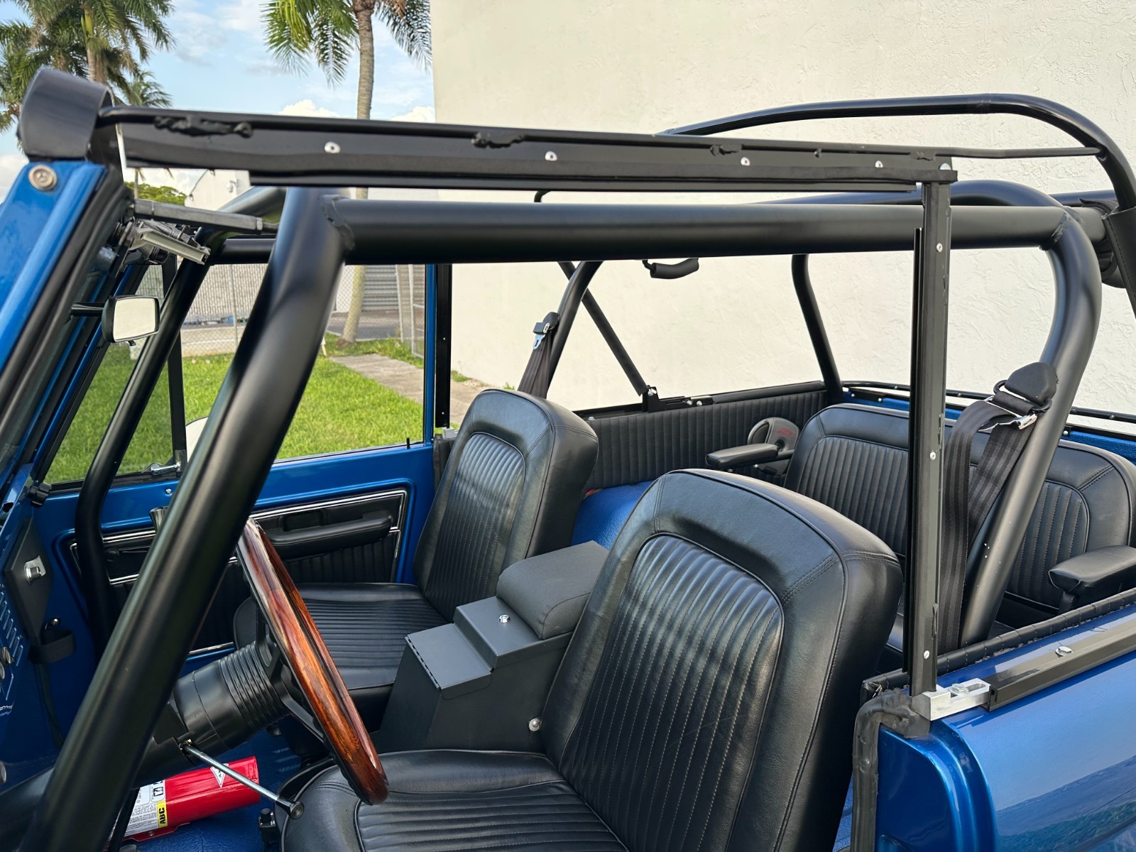 Ford-Bronco-1977-28