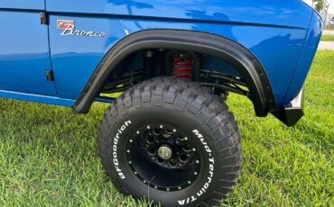 Ford-Bronco-1977-5