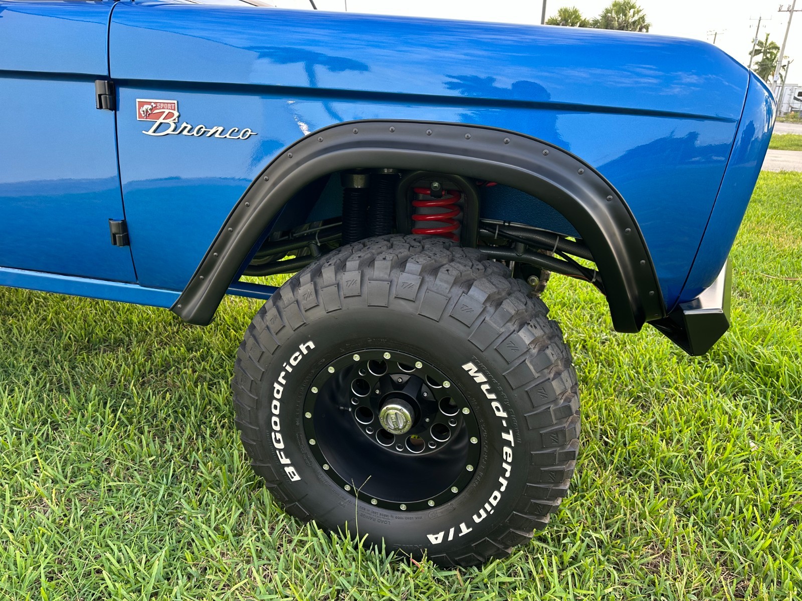 Ford-Bronco-1977-5
